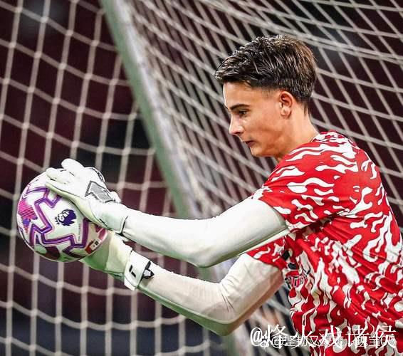 米兰跟队：阿森纳有意20岁门将托里亚尼，夏天交手三次扑点