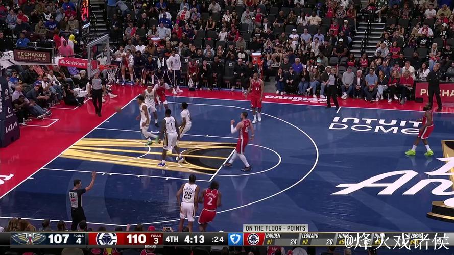 绝处逢生！伦纳德命中高难度底角三分，助快船紧咬比分