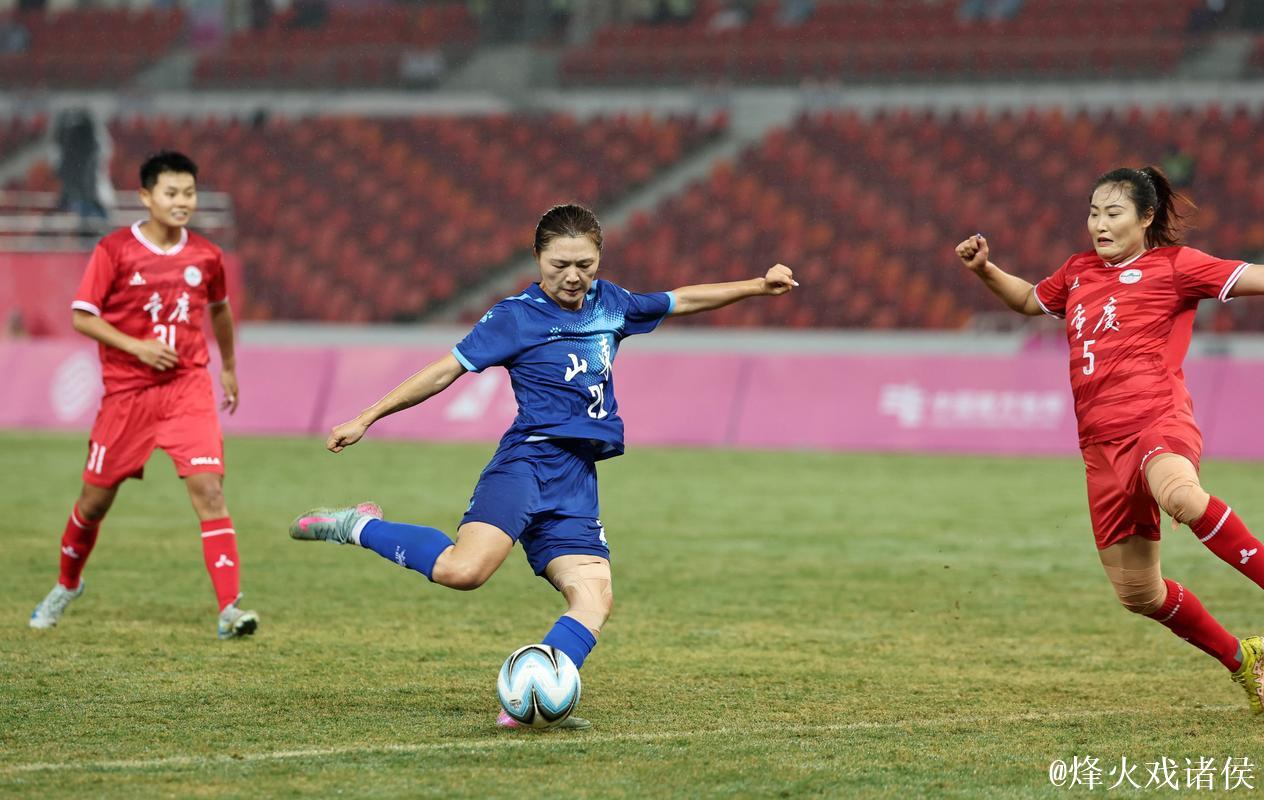 十五运会女足成年组开赛 广东队迎“开门红” 十五运会女足成年组开赛 广东队迎“开门红”