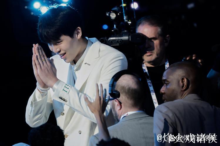 杨瀚森17+11青岛胜上海 吴前20分浙江胜吉林 杨瀚森17+11青岛胜上海 吴前20分浙江胜吉林